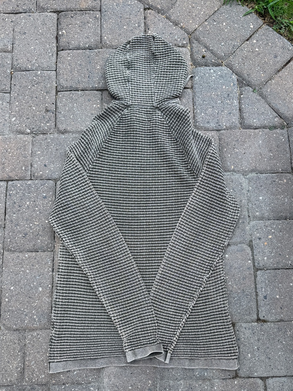 Carbon2Cobalt Textured Knit Pullover Hoodie
Men’s Medium - Picture 3 of 4